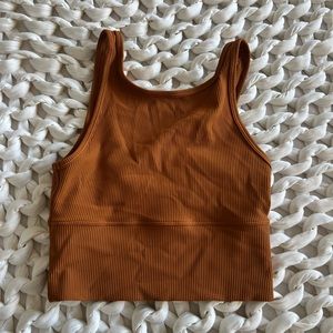 Lululemon power pivot ribbed tank size 4